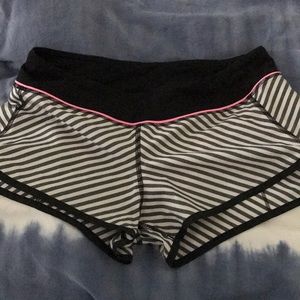 Lulu lemon black and white striped shorts